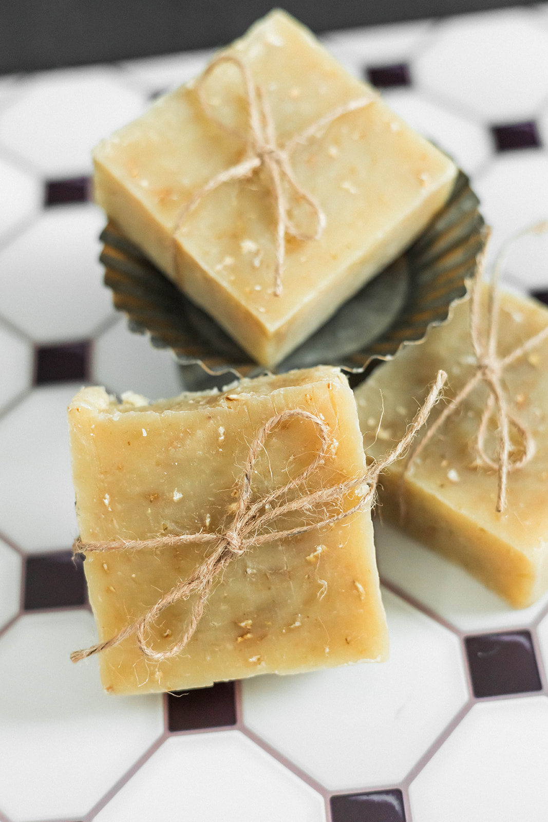 Honey + Oatmeal Body Bar
